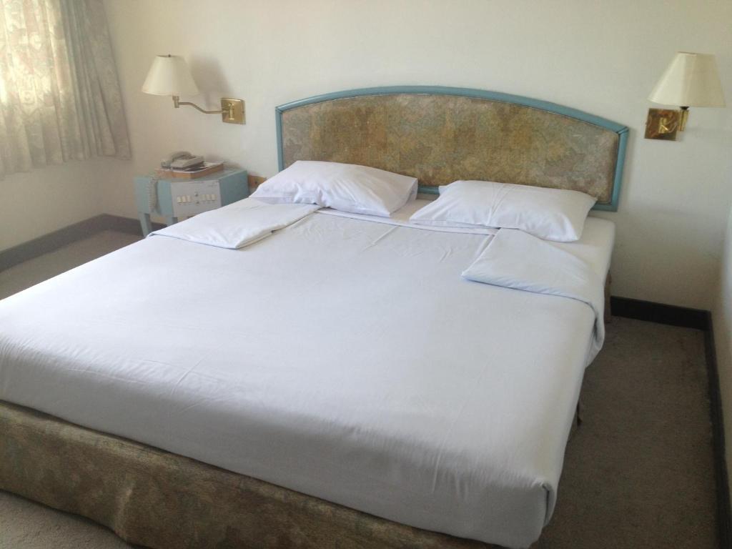 Sinthavee Hotel Phuket Bilik gambar