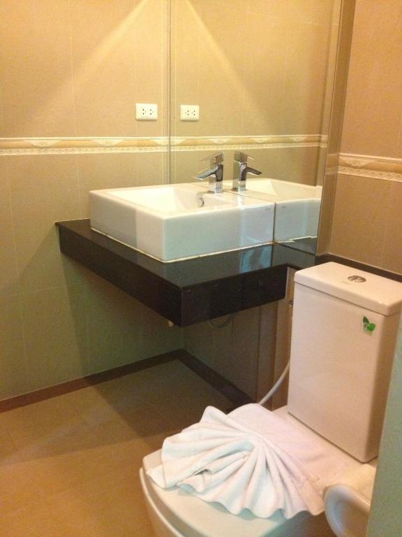 Sinthavee Hotel Phuket Bilik gambar